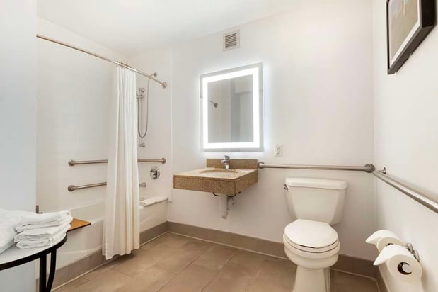 Images Best Western Plus Kansas City Sports Complex Hotel