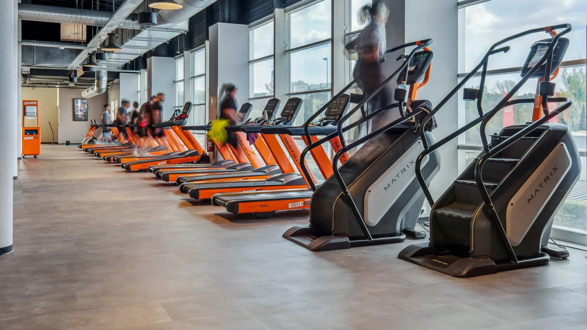 Images Basic-Fit 24/7