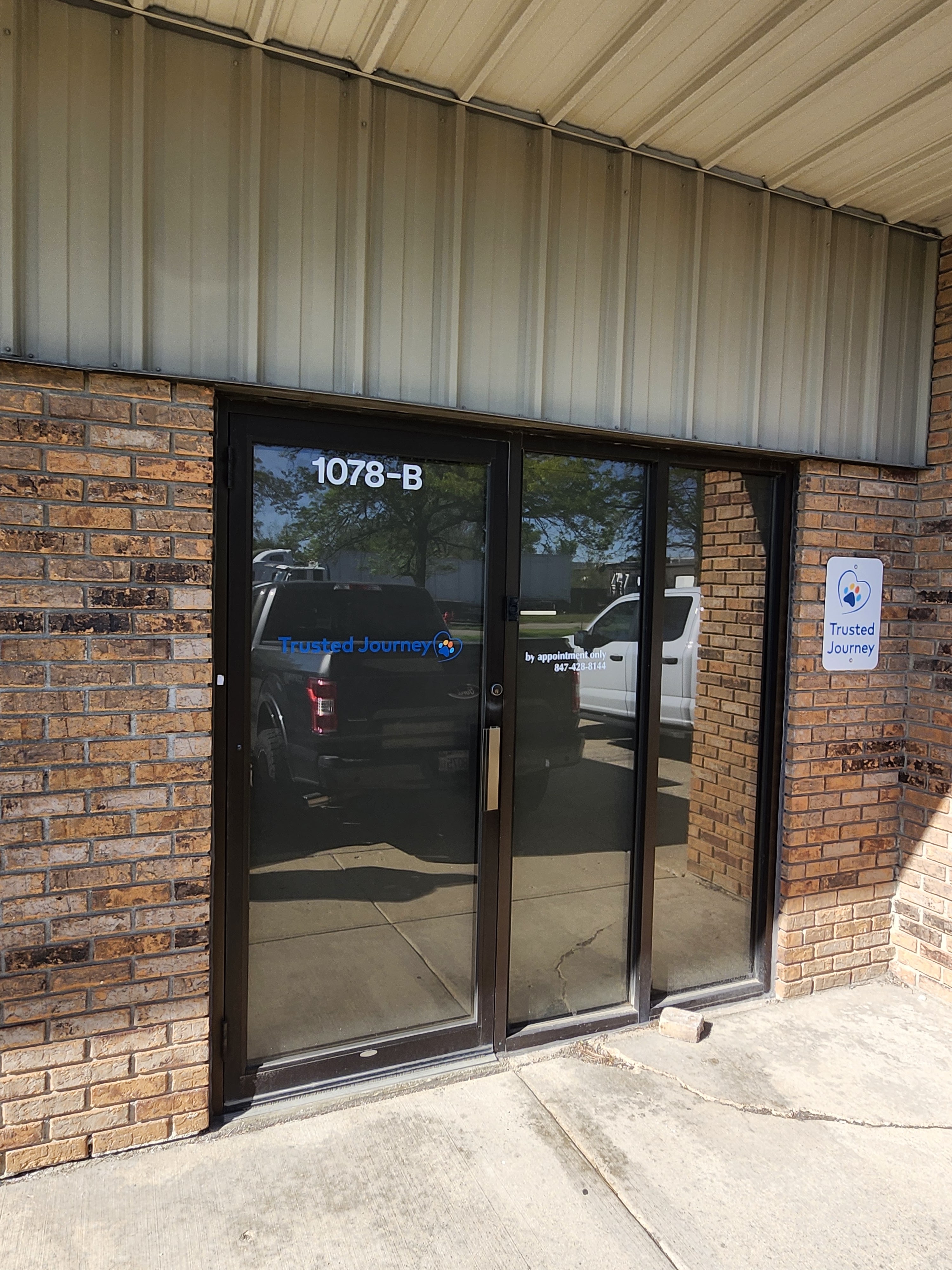 Trusted Journey Pet Memorial Services - East Dundee, IL
