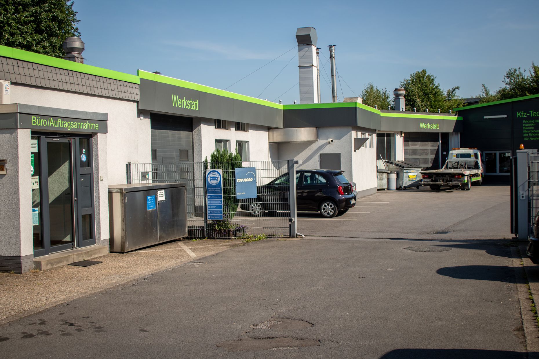 Lack- und Karosserietechnik Grünewald Maximilian Achenbach GmbH, Hansastraße 110 in Bochum