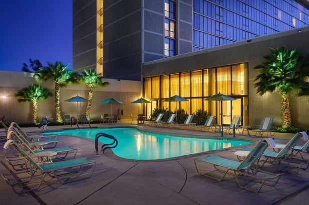 Images Hilton Sacramento Arden West
