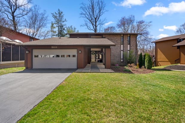 Images Bic DeCaro & Associates | eXp Realty | Northern Virginia REALTOR
