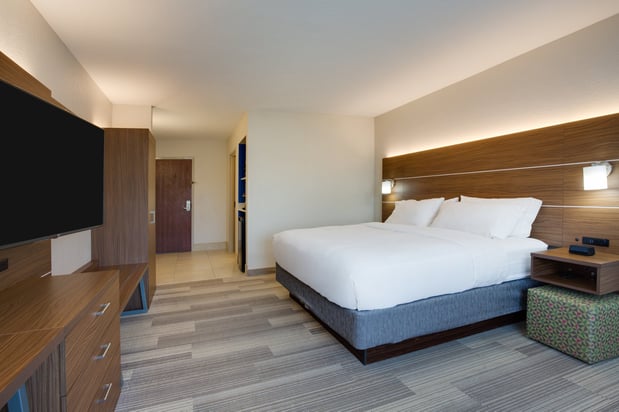 Images Holiday Inn Express & Suites Tampa-Fairgrounds-Casino by IHG