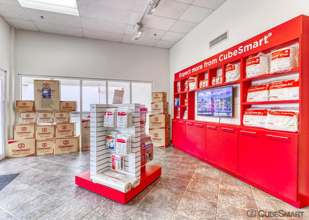 Images CubeSmart Self Storage