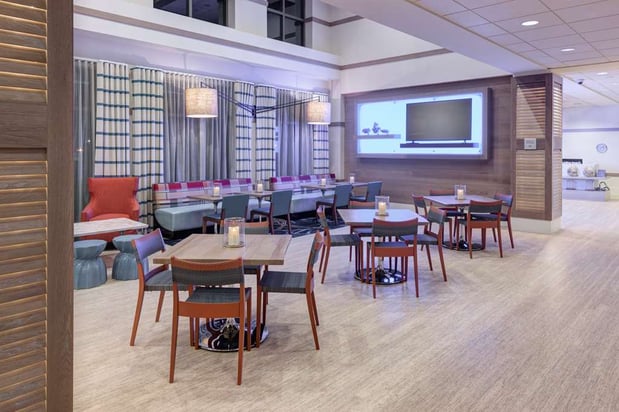 Images Hampton Inn & Suites Carolina Beach Oceanfront