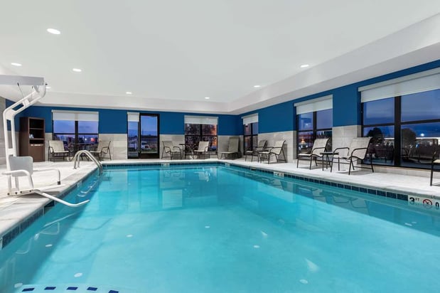 Images Hampton Inn & Suites Muncie