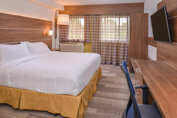 Images Holiday Inn Express Palm Desert, an IHG Hotel