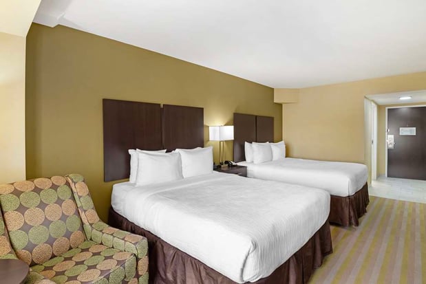 Images Best Western Plus Thornburg Inn & Suites