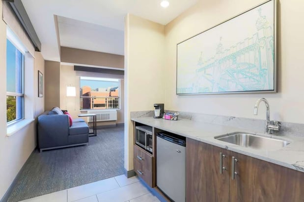 Images Hampton Inn & Suites Pittsburgh-Downtown