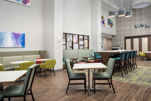 Images Hampton Inn & Suites Charlotte Airport Lake Pointe