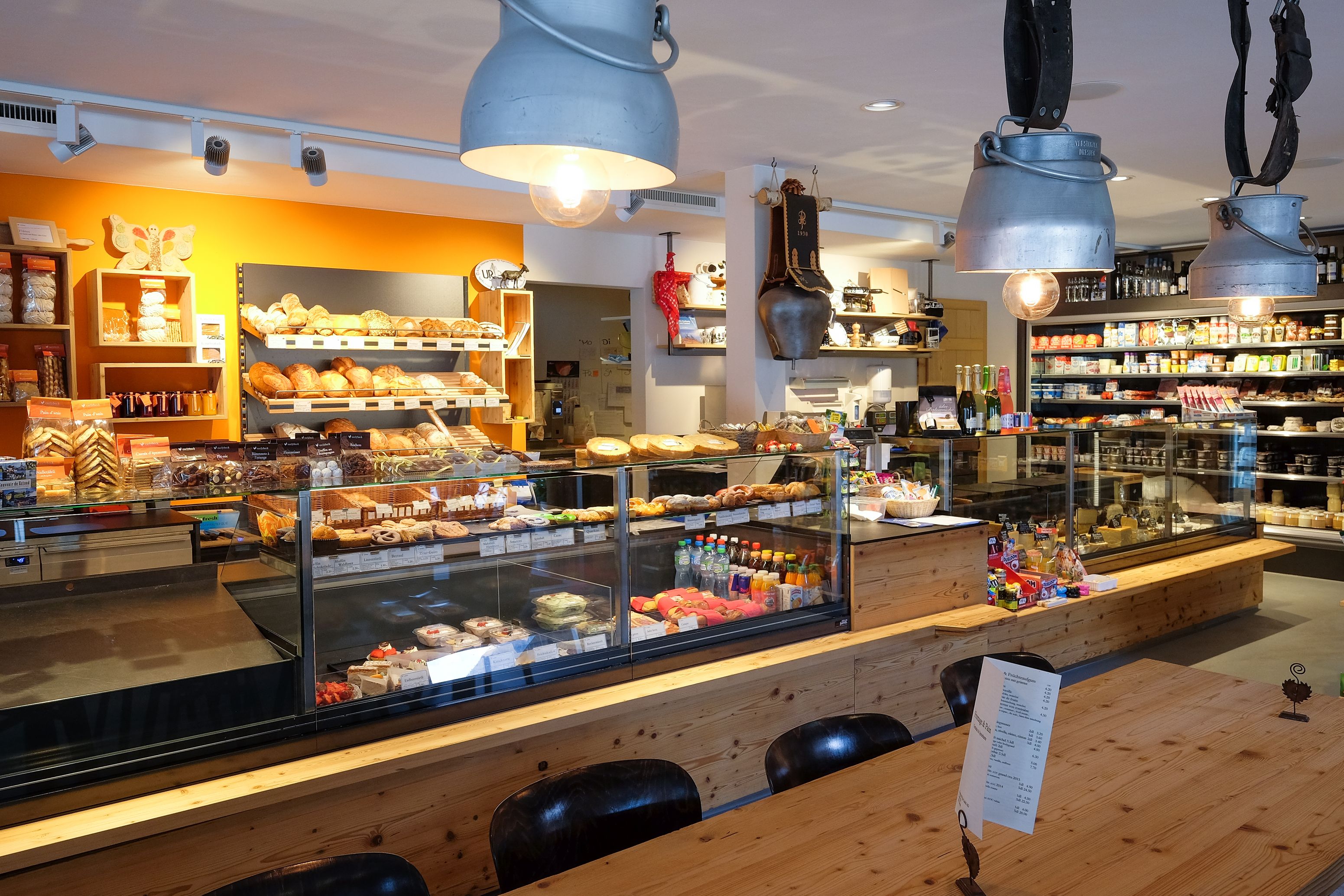 Bilder JUNG LADEN- UND GASTROBAU GMBH Schreinerei
