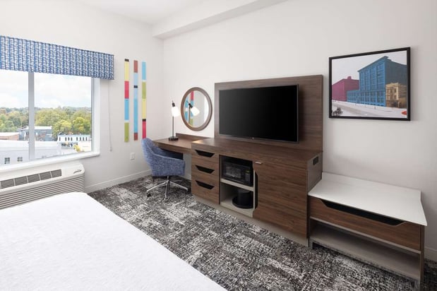 Images Hampton Inn & Suites Rochester Downtown