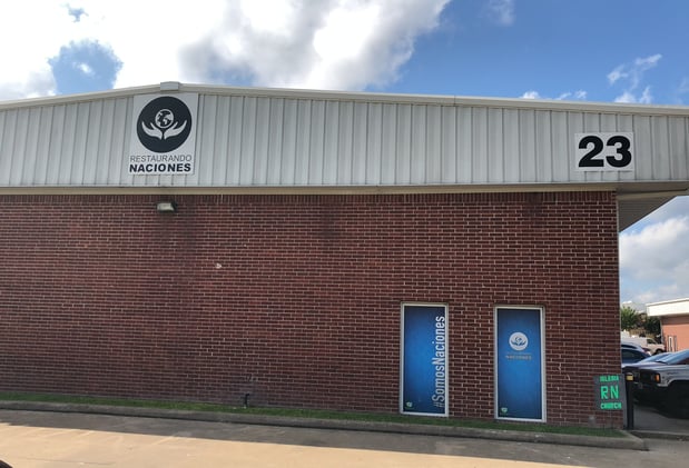 Images Iglesia Restaurando Naciones / Restoring Nations Church