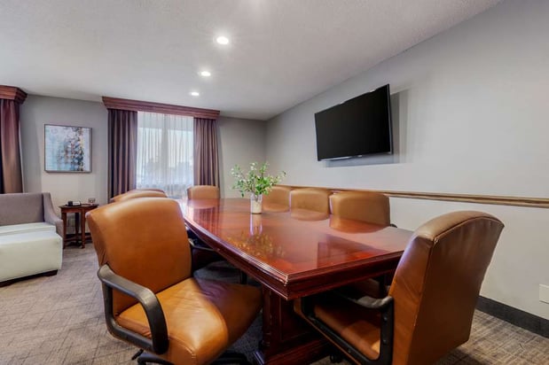 Images Best Western Plus Dubuque Hotel & Conference Center