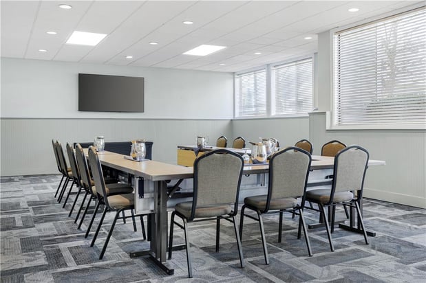 Images Best Western Plus Windjammer Inn & Conference Center