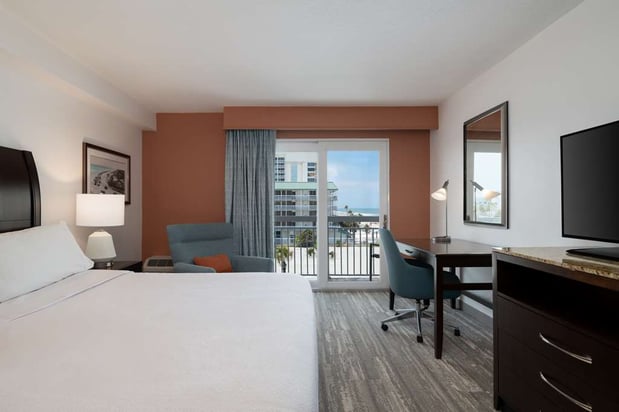 Images Hilton Garden Inn Daytona Beach Oceanfront