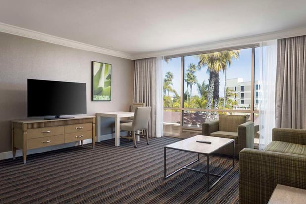 Images DoubleTree by Hilton San Diego Bayside