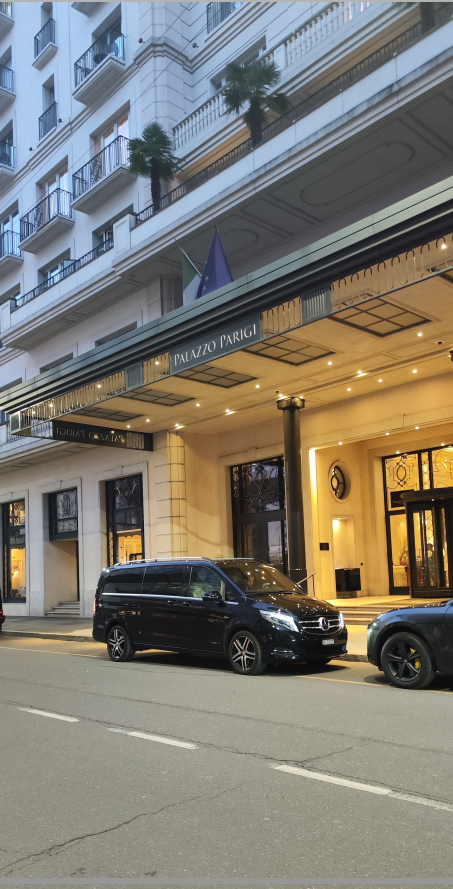 Kayar Taxi und Flughafen Transfer, Schaffhauserstrasse 114 in Kloten