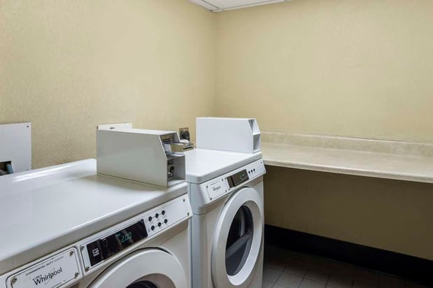 Images Best Western Harrisburg North