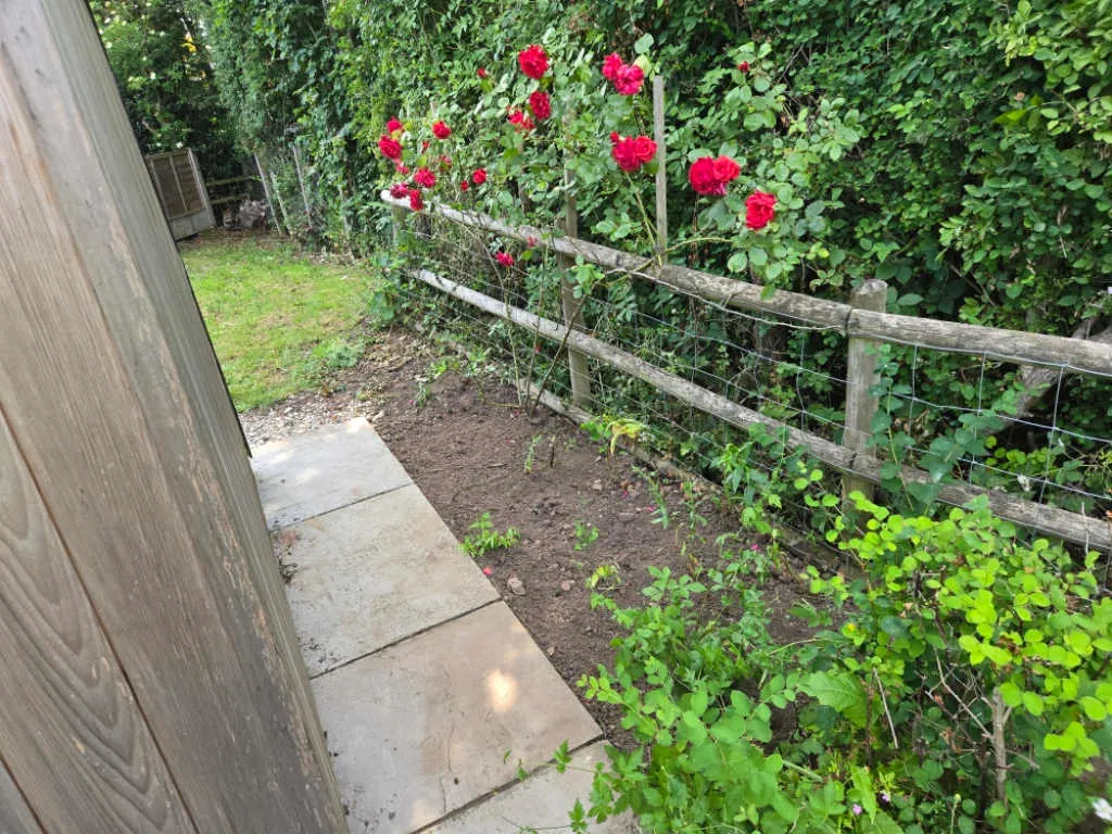Images J & T Landscaping Ltd