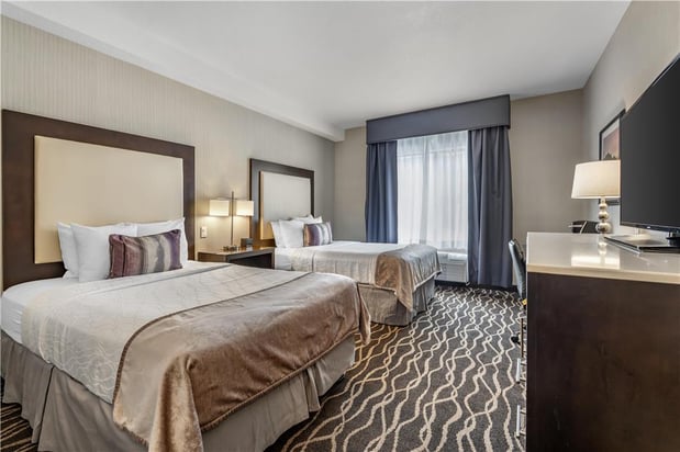 Images Best Western Plus Hotel at the Convention Center