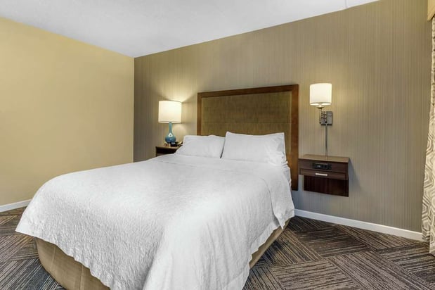 Images Hampton Inn by Hilton Green Bay Downtown