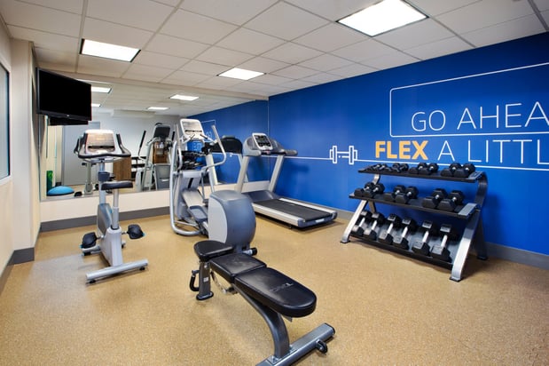 Images Holiday Inn Express & Suites Grand Rapids-North by IHG