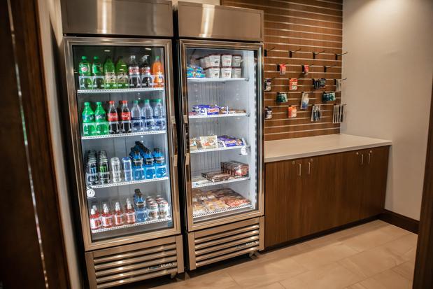 Images Holiday Inn Express & Suites Gainesville I-75 by IHG