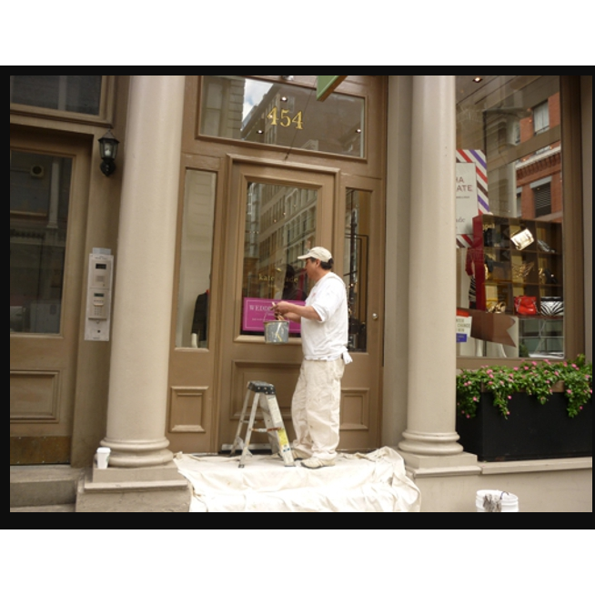 Ricardo's Painting Contractor LLC Logo