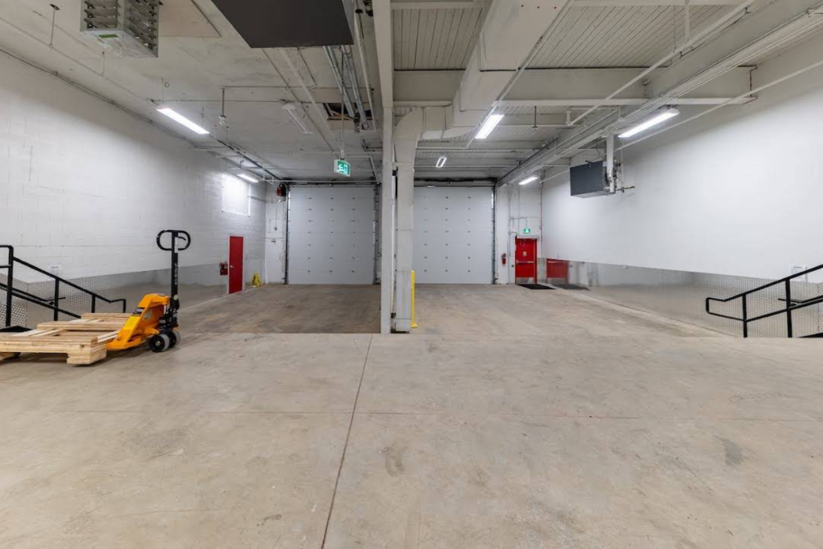 Images Access Storage - Winnipeg Airport