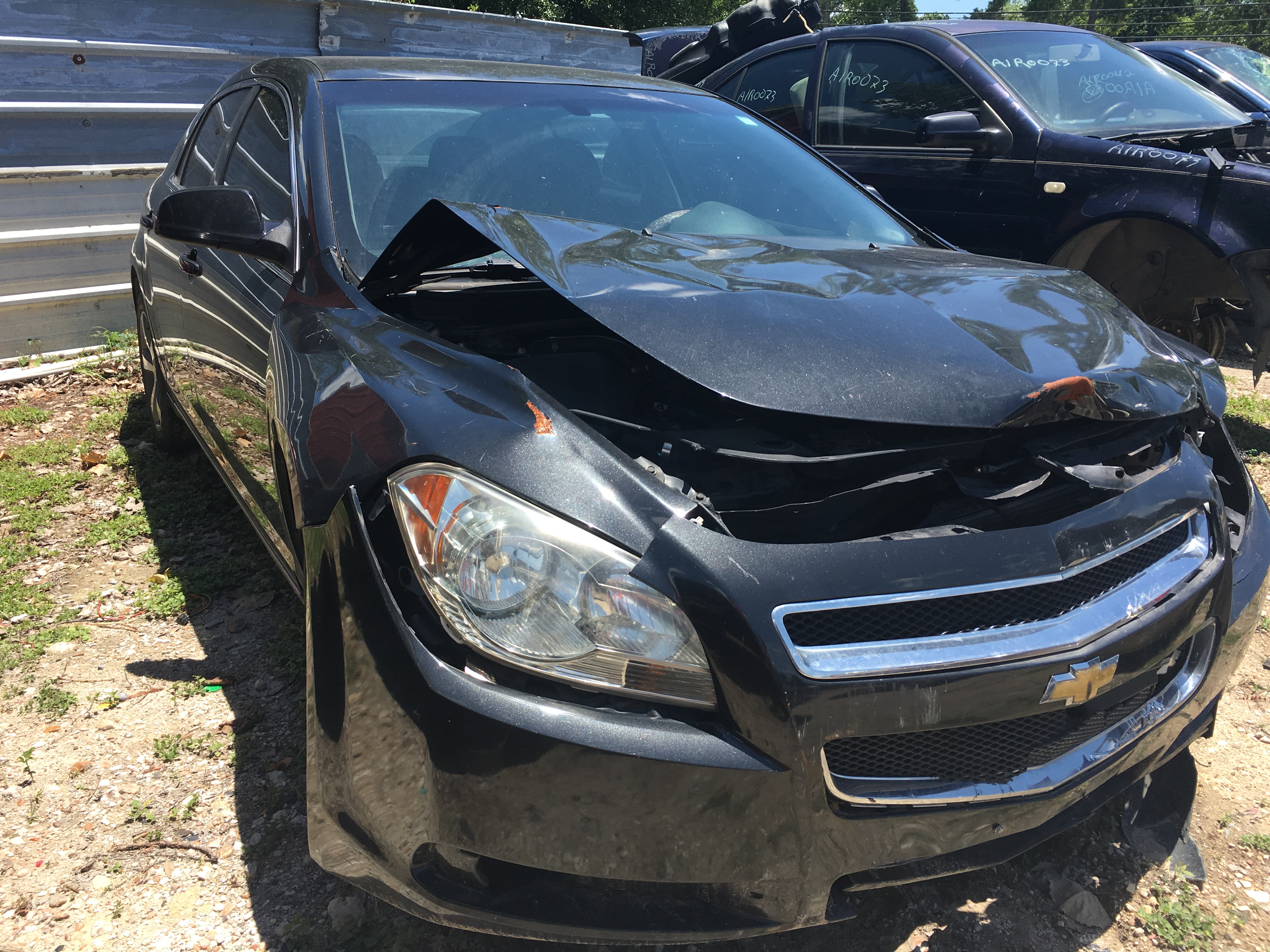 Do You Have a Wrecked Vehicle & You Want To Get Rid Of It?  No Problem. Call Us at 713-454-2715.