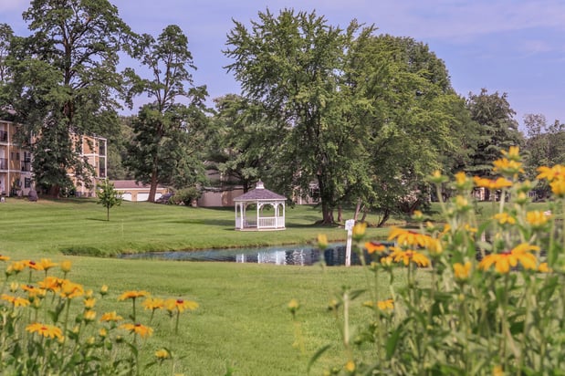Images Twin Lakes Clifton Park Apartments