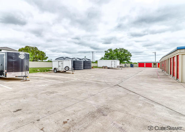 Images CubeSmart Self Storage