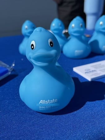 Images Tracie Bibb: Allstate Insurance