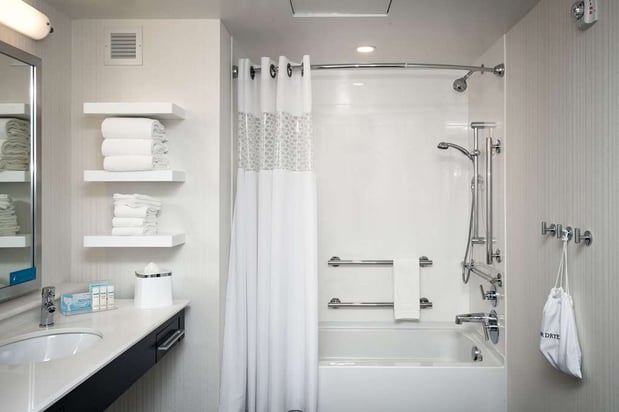 Images Hampton Inn & Suites by Hilton Seattle/Northgate