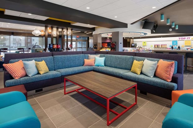 Images Tru by Hilton Sharonville Cincinnati