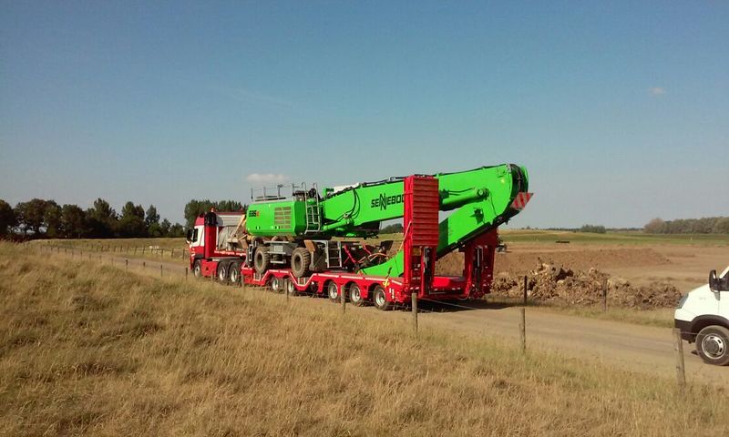 Foto's Buijs Groot Ammers Zand Grind & Overslag