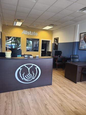 Images Iliana Tirado: Allstate Insurance