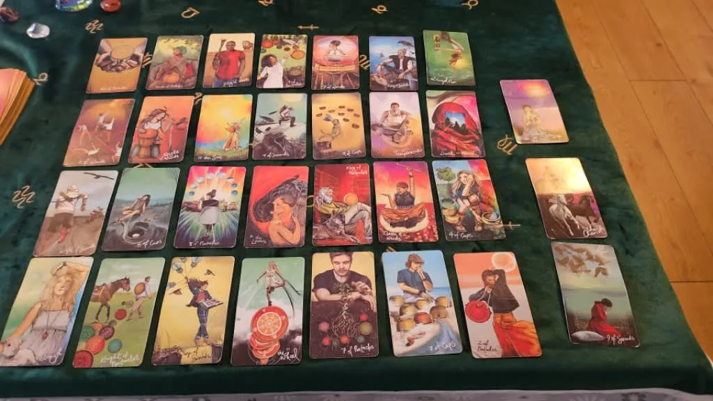 Images Emerald Empress Tarot 444