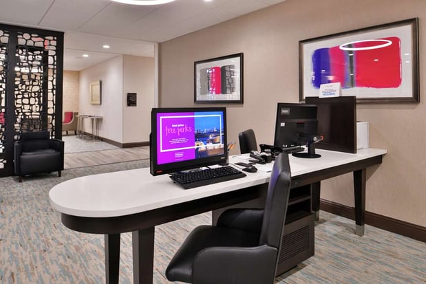 Images Homewood Suites by Hilton Des Moines Airport