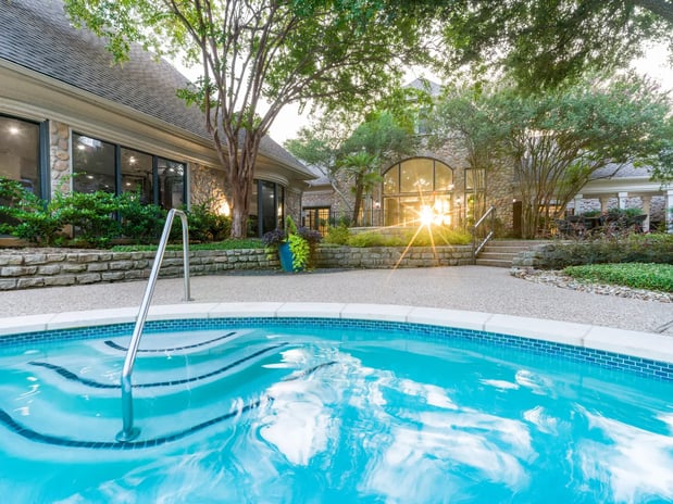Images Alister Sunset Valley