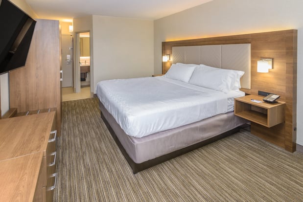 Images Holiday Inn Express Southington by IHG