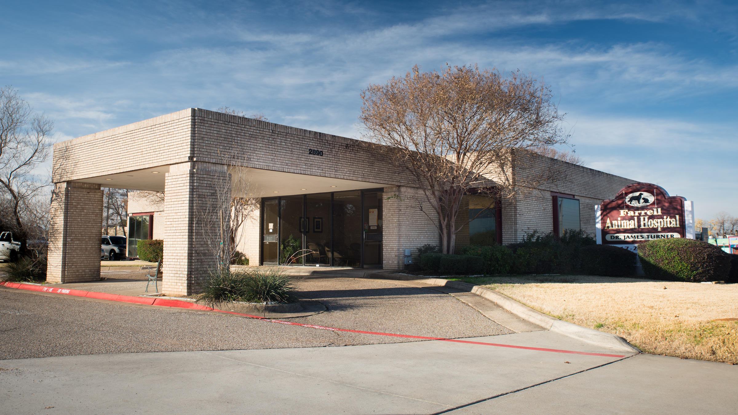 Farrell Animal Hospital, 2890 W Pioneer Pkwy, Arlington, TX, Veterinarians  - MapQuest