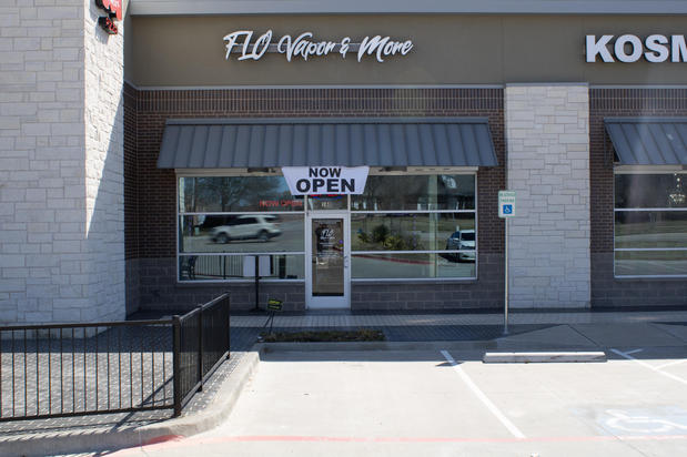 Images Flo Vapor and More - Frisco