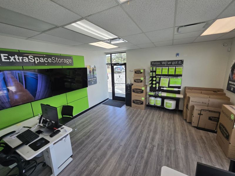 Images Extra Space Storage