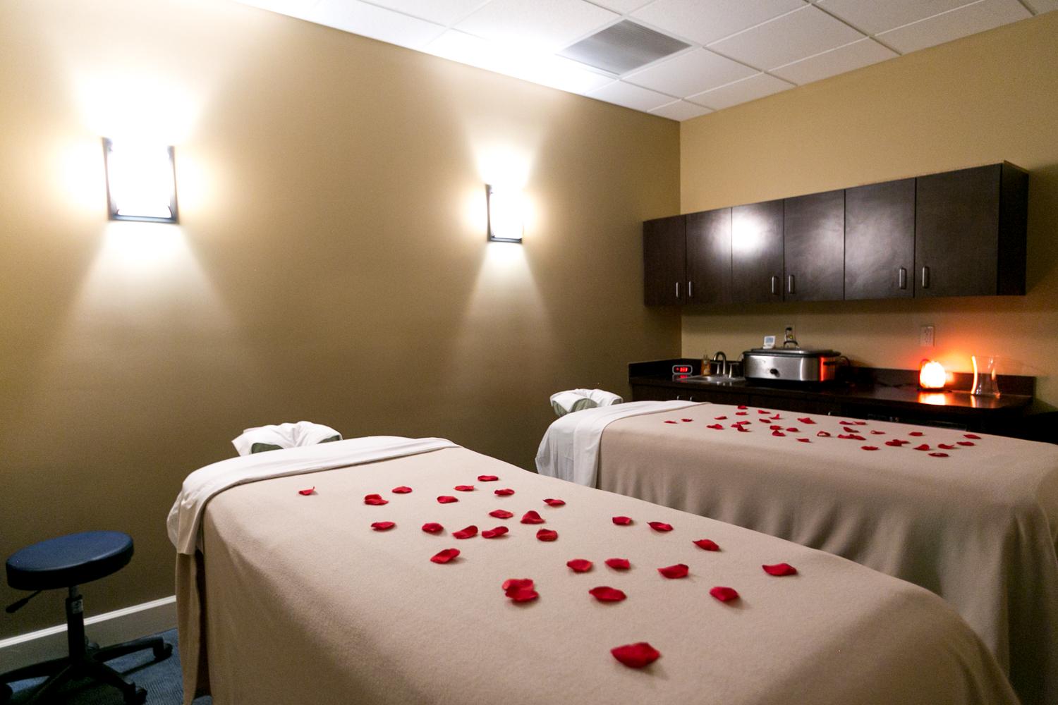 Kick back and escape with a friend or loved one with our Couple's Massage. Two people can enjoy their massage experience together, side by side, in our Couple's room. A perfect way to enjoy some quality time together. This room is ideally suited for special occasions, such as Anniversaries, Birthdays and Valentine's Day!