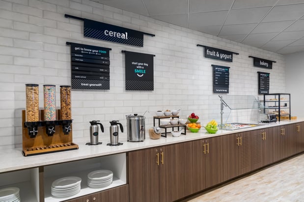 Images Holiday Inn Wichita East I-35 by IHG
