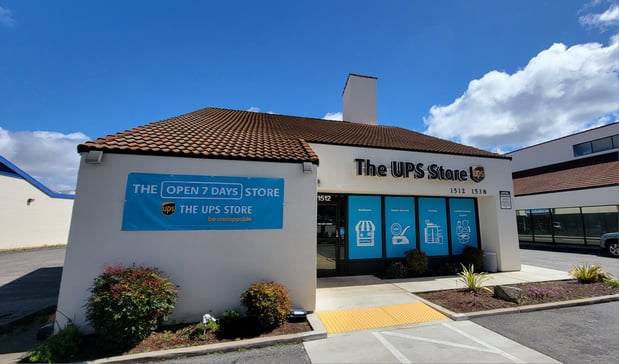 Images The UPS Store