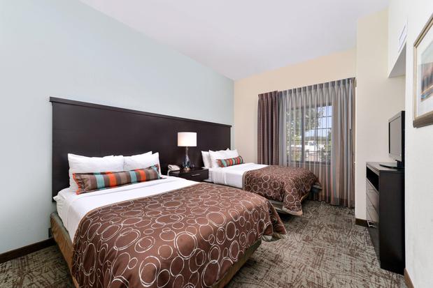 Images Staybridge Suites Ofallon Chesterfield by IHG