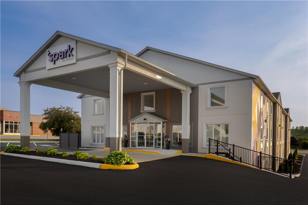 Images Spark by Hilton Woodstock